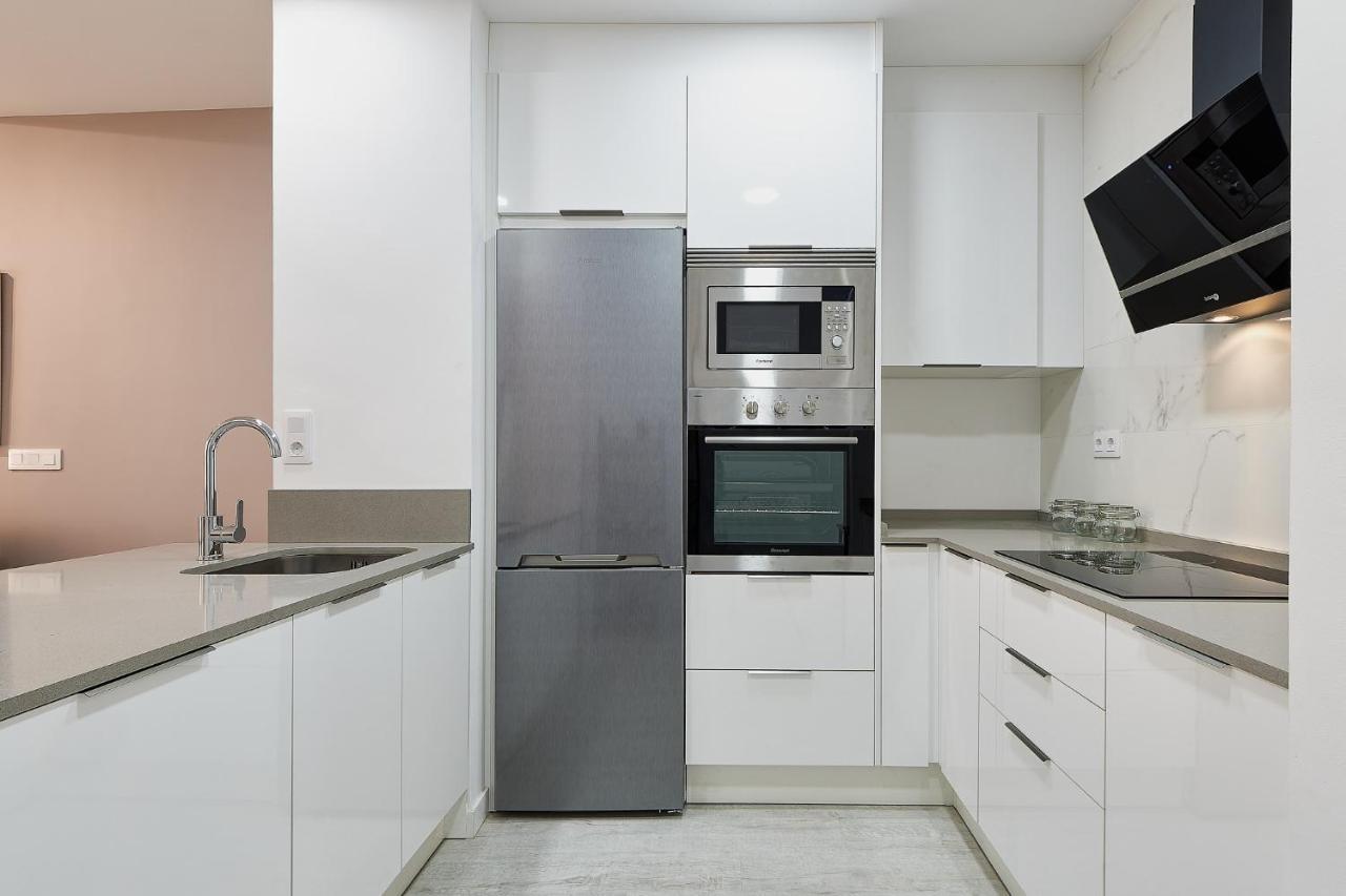 Mareva Apartment Малага Екстериор снимка